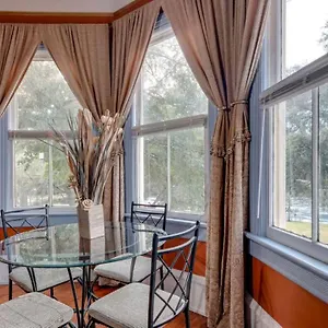 Forsyth Park 2 Bedroom Beauty Bed & Breakfast