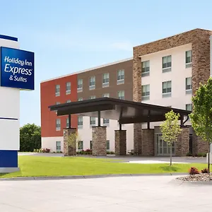 Express & - W - Chatham Parkway By Ihg Hotel